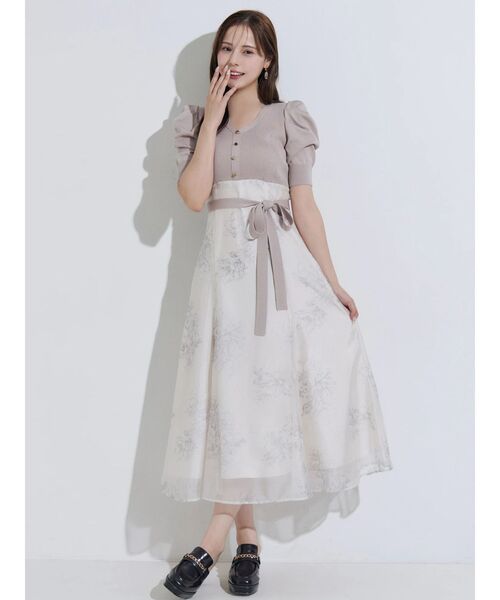 MERCURYDUO(マーキュリーデュオ)の「花柄パワショルニットドッキングワンピース(ワンピース・レディース・ベージュ/チャコールグレー・SMALL/MEDIUM)」の3枚目の写真