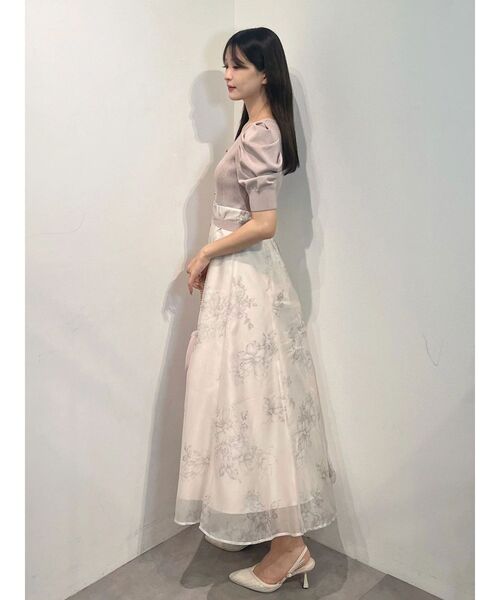 MERCURYDUO(マーキュリーデュオ)の「花柄パワショルニットドッキングワンピース(ワンピース・レディース・ベージュ/チャコールグレー・SMALL/MEDIUM)」の17枚目の写真