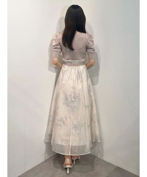 MERCURYDUO(マーキュリーデュオ)の「花柄パワショルニットドッキングワンピース(ワンピース・レディース・ベージュ/チャコールグレー・SMALL/MEDIUM)」の18枚目の写真