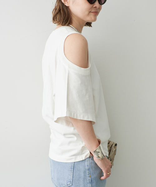 Deuxieme Classe(ドゥーズィエムクラス)の「【AGOLDE / エーゴールドイー】 SHOULDER CUT OUT TEE(Tシャツ/カットソー・レディース・ホワイト・FREE)」の5枚目の写真