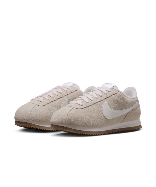 NIKE(ナイキ)の「NIKE Cortez(ナイキ コルテッツ)(スニーカー・レディース・ブラウン系/ホワイト系・23.5cm/24cm/24.5cm/25cm/23cm)」の1枚目の写真