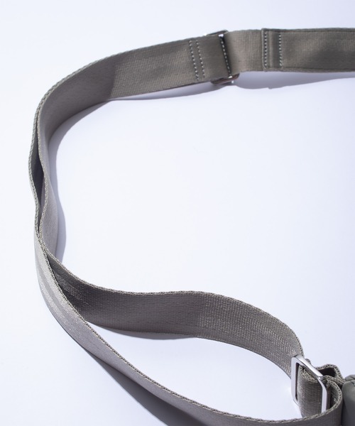 F/CE. (エフシーイー)の「F/CE. TEXTURED TWILL SHOULDER TOTE / エフシーイー テクスチャード ツイル ショルダー トート(トートバッグ・メンズ・ベージュ/ブラック/チャコール・FREE)」の9枚目の写真
