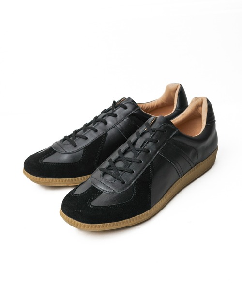 GERMAN TRAINER(ジャーマントレーナー)の「【RE】【GERMAN TRAINER】ジャーマントレーナー/レザースニーカー(スニーカー・メンズ・ホワイト/ブラック・42/41/40/44/43)」の1枚目の写真