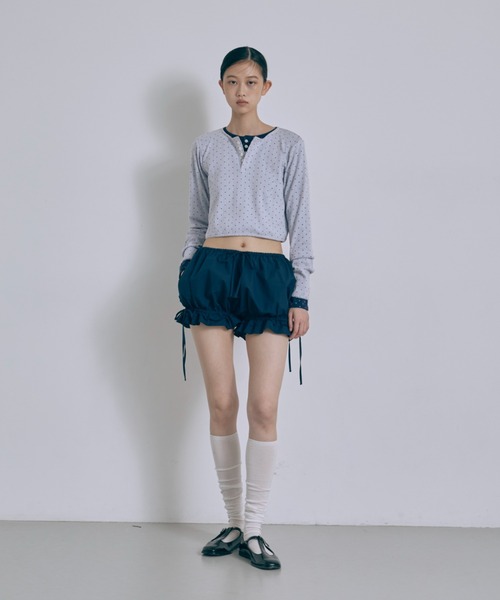 EN NEUME(エンノイム)の「Powder Dot Henley(Tシャツ/カットソー・レディース・ネイビー/イエロー/ブルー/オフホワイト・FREE)」の11枚目の写真