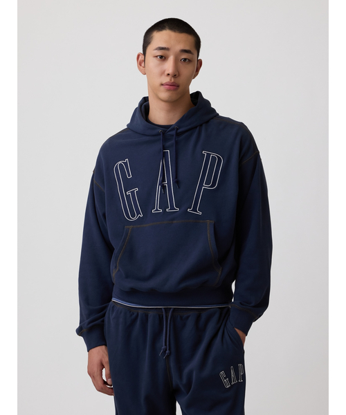 GAP(ギャップ)の「ヴィンテージソフト フレンチテリー オーバーサイズ GAPロゴパーカー(スウェット・メンズ・ブルー系その他2/グレー/ネイビー/グリーン/レッド・XL/L/M/S/XS)」の4枚目の写真