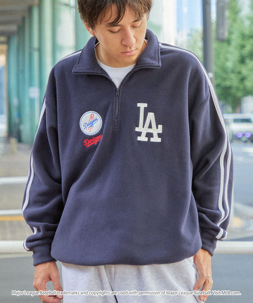MLB(メジャーリーグベースボール)の「MLB/メジャーリーグベースボール 別注 ロゴ刺繍 マイクロフリース ドローコード ハーフジッププルオーバー(スウェット・メンズ・グレー/オフホワイト/ダークネイビー/ブラック/ダークブラウン/オリーブ・S/M/L)」の7枚目の写真