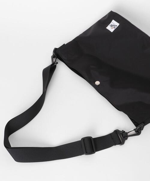 Drifter(ドリフター)の「DRIFTER CARRY ALL BAG(ショルダーバッグ・レディース・ブラック/モカ/アニマル/その他1・ONE)」の9枚目の写真