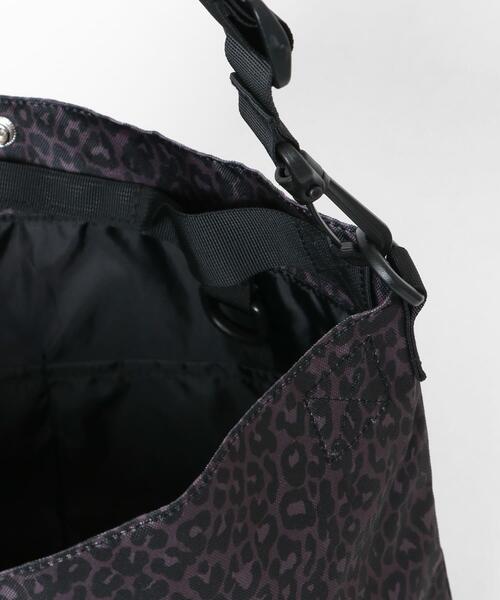 Drifter(ドリフター)の「DRIFTER CARRY ALL BAG(ショルダーバッグ・レディース・ブラック/モカ/アニマル/その他1・ONE)」の16枚目の写真