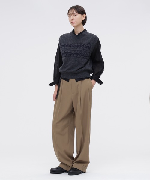 MARGARET HOWELL(マーガレットハウエル)の「WOOL ALPACA FAIRISLE(ニット/セーター・レディース・ネイビー/チャコール・2)」の3枚目の写真