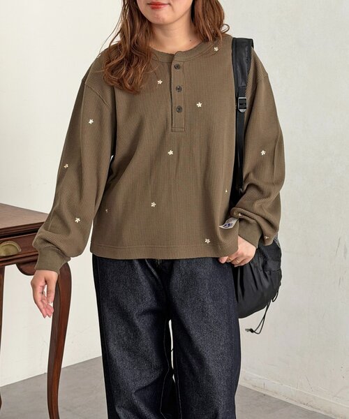 CPCM(シーピーシーエム)の「フラワー刺繍ワッフルヘンリー(Tシャツ/カットソー・メンズ・ネイビー/カーキ/グレー・MEDIUM/SMALL/LARGE)」の13枚目の写真