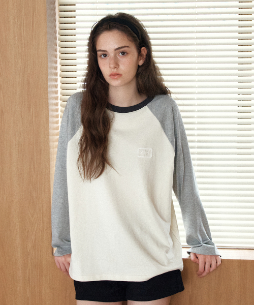 YUPPE(ヨッペ)の「ロングラグランTシャツ_チャコール(Tシャツ/カットソー・レディース・その他・ONE)」の2枚目の写真