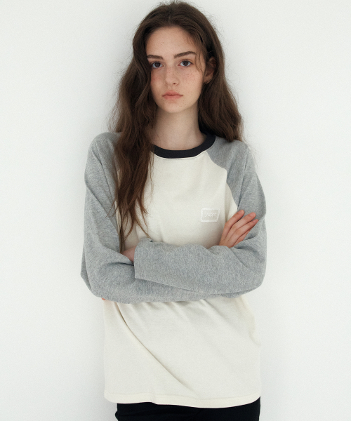 YUPPE(ヨッペ)の「ロングラグランTシャツ_チャコール(Tシャツ/カットソー・レディース・その他・ONE)」の3枚目の写真