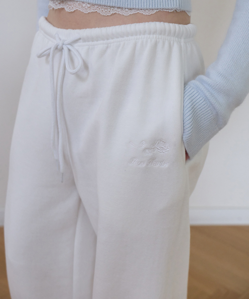 ROSEFRANTZ（ロゼフランツ）の「Rose Embroidery Wide Sweatpants [Ivory]（スウェットパンツ・レディース・アイボリー・SMALL/MEDIUM/X-SMALL）」の5枚目の写真