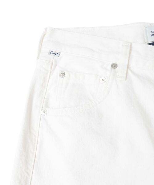 SOFFITTO(ソフィット)の「【CITIZENS of HUMANITY/ シチズンズオブヒューマニティ】Ayla Raw Hem Crop(デニムパンツ・レディース・ホワイト・25inch)」の3枚目の写真