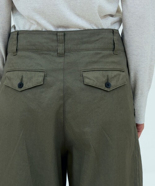 GALERIE VIE(ギャルリー ヴィー)の「ピースダイコットンギャバジン タックワイドパンツ(その他パンツ・レディース・チャコールグレー/ベージュ/カーキ・36/34/32)」の11枚目の写真