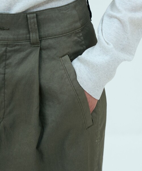 GALERIE VIE(ギャルリー ヴィー)の「ピースダイコットンギャバジン タックワイドパンツ(その他パンツ・レディース・チャコールグレー/ベージュ/カーキ・36/34/32)」の13枚目の写真
