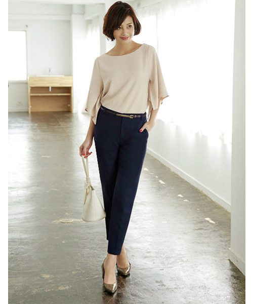 STYLE DELI（スタイルデリ）の「変形ワイドスリーブブラウス（シャツ/ブラウス・レディース・ベージュ/カーキ/オフホワイト/ブルー・MEDIUM）」の5枚目の写真