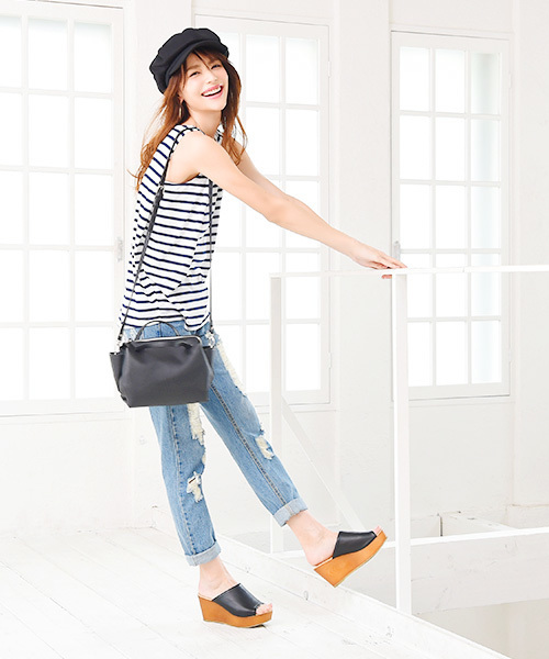 Luz Llena（ラズレナ）の「[2WAY]ボストンショルダーバッグ（ショルダーバッグ・レディース・ブラック/オフホワイト/キャメル・ﾌﾘ-）」の4枚目の写真