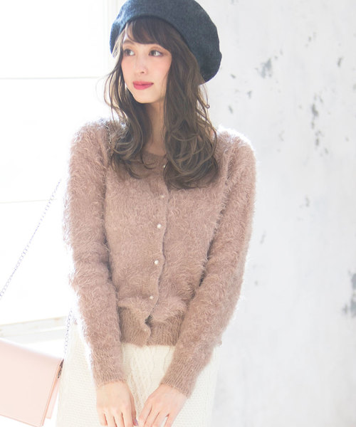 KOBE LETTUCE（コウベレタス）の「着回し力あがるフェミニンアイテム！前後着られる2WAY！パールボタンシャギーニットトップスカーディガン/レディースセーター[C2957]神戸レタス（カーディガン/ボレロ・レディース・ベージュ/ネイビー/グレー/ピンク系その他・FREE）」の3枚目の写真