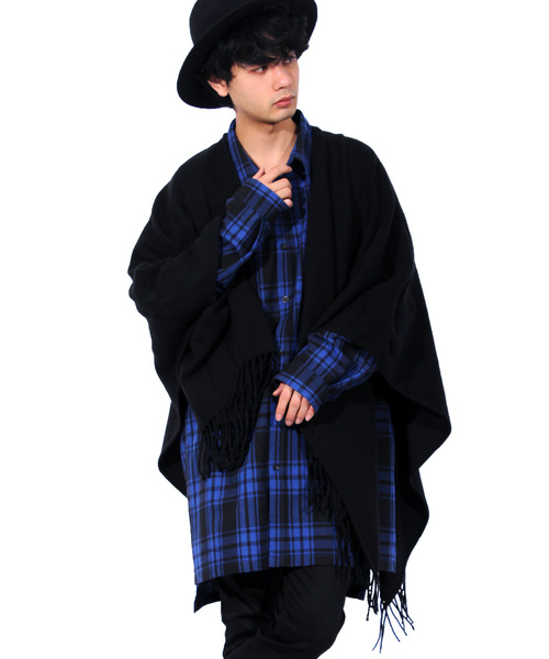 ８(eight)（エイト）の「無地 ポンチョ 大判 マフラー（ポンチョ・メンズ・ブラック/グレー/ブラウン/ネイビー・FREE）」の2枚目の写真