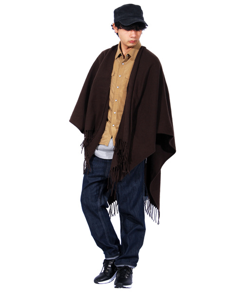 ８(eight)（エイト）の「無地 ポンチョ 大判 マフラー（ポンチョ・メンズ・ブラック/グレー/ブラウン/ネイビー・FREE）」の22枚目の写真