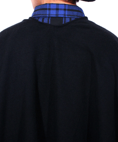 ８(eight)（エイト）の「無地 ポンチョ 大判 マフラー（ポンチョ・メンズ・ブラック/グレー/ブラウン/ネイビー・FREE）」の17枚目の写真