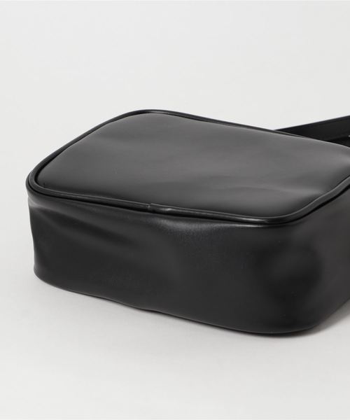 WEGO（ウィゴー）の「WEGO/デイリースクエアショルダーバッグ（ショルダーバッグ・レディース・ブラウン/レッド/ブラック・FREE）」の5枚目の写真