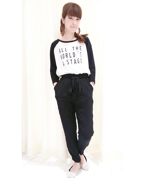 one after another NICE CLAUP（ワンアフターアナザーナイスクラップ）の「テーパードパンツ（その他パンツ・レディース・ベージュ/ピンクベージュ/ブラック・FREE）」の2枚目の写真