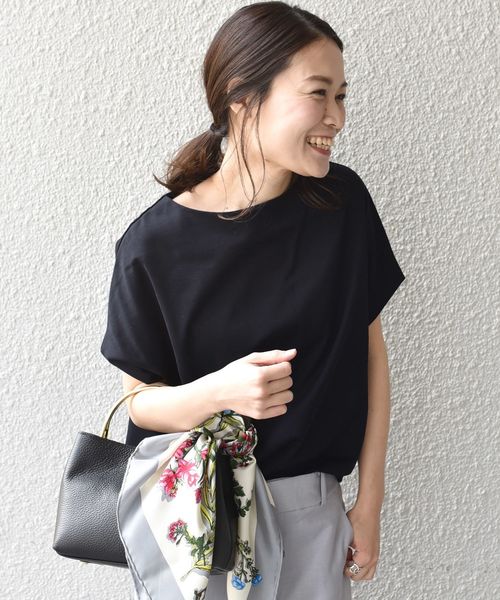 SHIPS（シップス）の「ワイドボーダーボトルネック◇（Tシャツ/カットソー・レディース・ベージュ/ネイビー/ダークブルー/レッド/コバルトブルー/ワインレッド・ONE SIZE）」の5枚目の写真