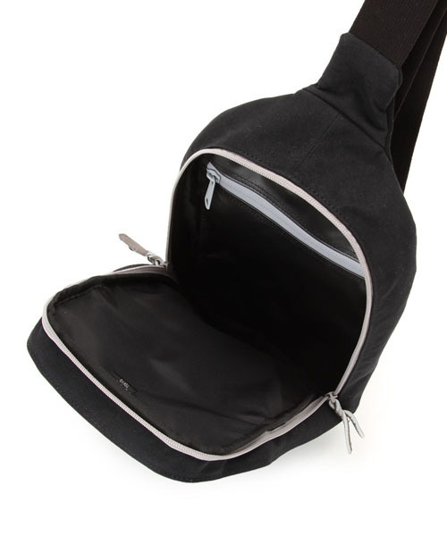 PORTER（ポーター）の「PORTER BEAT ONE SHOULDER BAG <B印 YOSHIDA SELECT>（ショルダーバッグ・メンズ・ブラック/ベージュ/オリーブ・ONE SIZE）」の7枚目の写真