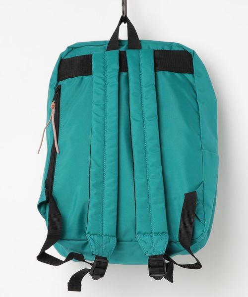 and mikka（アンドミカ）の「【WEB限定】and mikka / 軽量 スクエアデイパック マザーズリュック（バックパック/リュック・レディース・ブラック/グリーン/ネイビー/イエロー/レッド・FREE）」の6枚目の写真