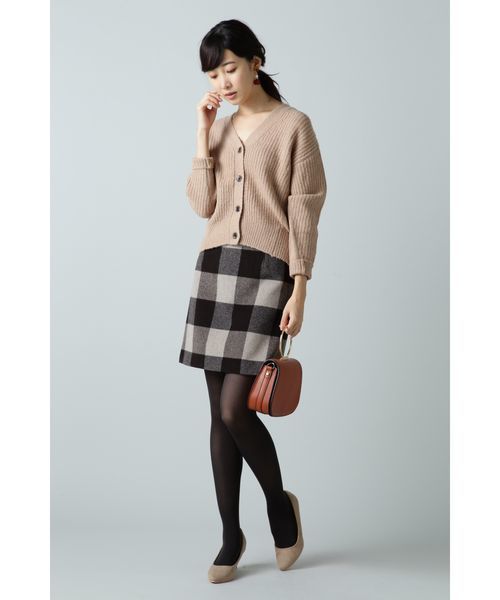 NATURAL BEAUTY BASIC（ナチュラルビューティーベーシック）の「【CanCamコラボ】片畦ショートカーデ（カーディガン/ボレロ・レディース・ベージュ/オフホワイト/ピンク・MEDIUM）」の9枚目の写真