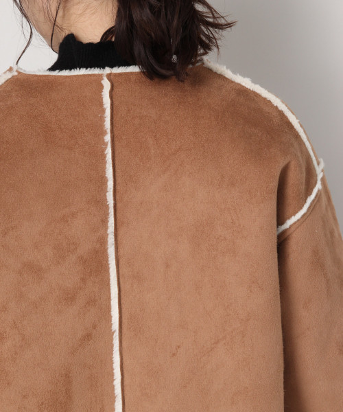 LOWRYS FARM(ローリーズファーム)の「リバーシブルムートンボアコート 807922(その他アウター・レディース・ブラック/ベージュ/アイボリー・MEDIUM/LARGE)」の5枚目の写真