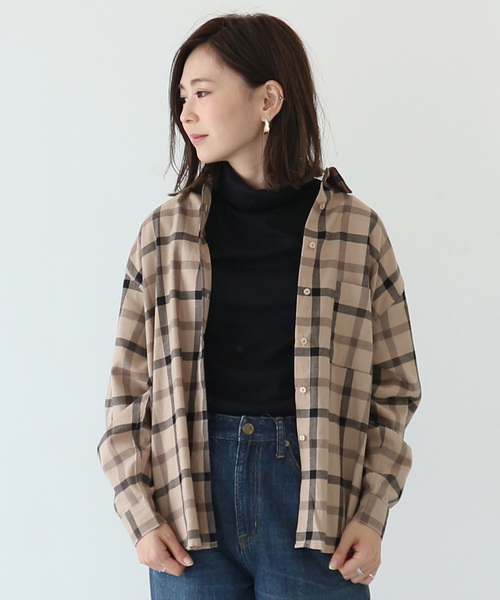 AMERICAN HOLIC（アメリカンホリック）の「・ビエラビックバックタックシャツ（シャツ/ブラウス・レディース・ライトグレー/ベージュ/ネイビー/オフホワイト/ブラック系その他3/ベージュ系その他4/ブルー系その他5・M/L）」の6枚目の写真