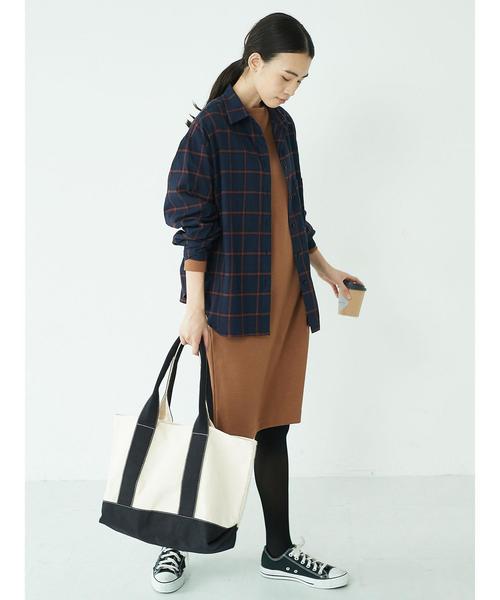 AMERICAN HOLIC（アメリカンホリック）の「・ビエラビックバックタックシャツ（シャツ/ブラウス・レディース・ライトグレー/ベージュ/ネイビー/オフホワイト/ブラック系その他3/ベージュ系その他4/ブルー系その他5・M/L）」の20枚目の写真