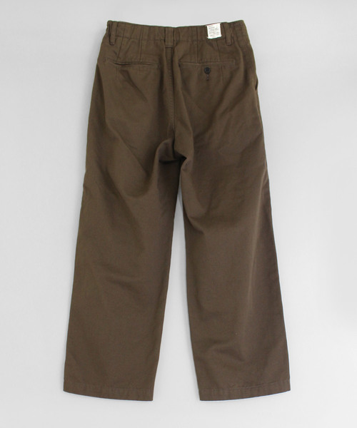 RNA-N（アールエヌエーエヌ）の「R3558 ツータックチノパンツ（チノパンツ・レディース・ベージュ/ブラウン/ブラック・SMALL/MEDIUM）」の5枚目の写真