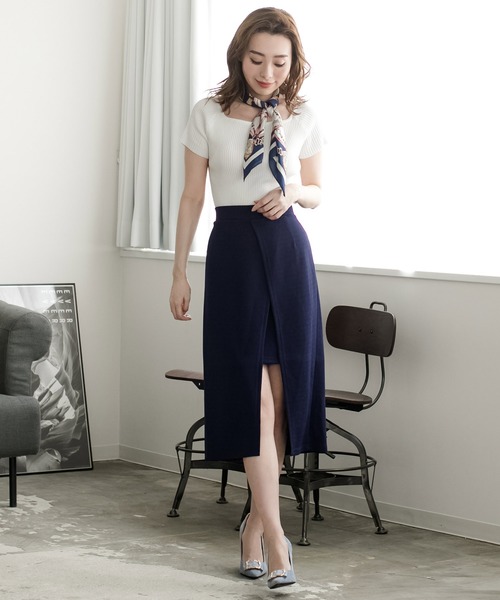 Julia Boutique（ジュリアブティック）の「スクエアネックニット/510595S（ニット/セーター・レディース・ホワイト/ベージュ/ブラック/ピンク/モカ/ネイビー/グレー・ONE）」の20枚目の写真