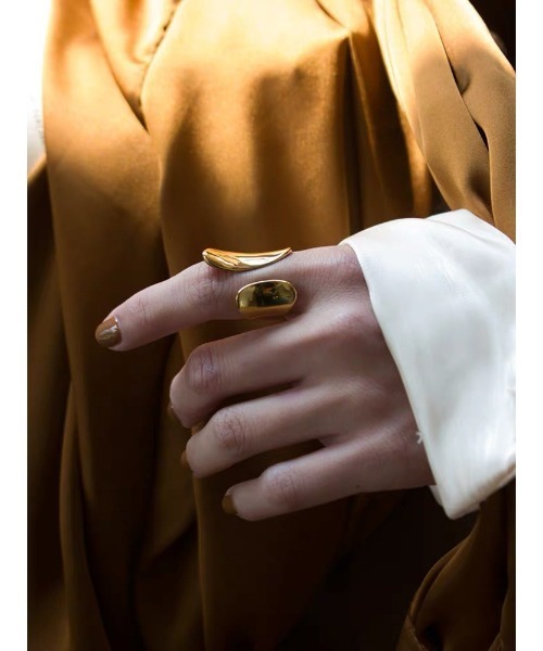 mou（モウ）の「歪み変形カーブリング（リング・レディース・シルバー/ゴールド・FREE）」の6枚目の写真