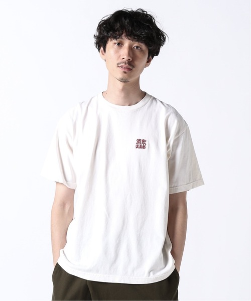 [HAZY CLUB]てぃらCLUBリメイクTシャツ オフホワイト M 完売品 セール】【CLUB SAKENOMITAI / 酒飲倶楽部】スモールロゴ Tシャツ