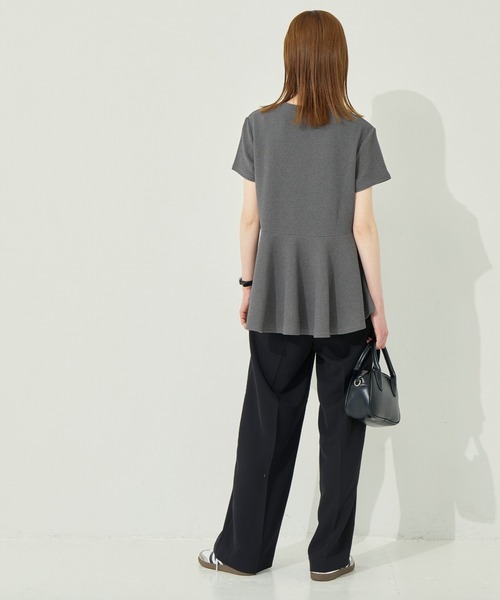 coca（coca）（コカ）の「＼26ss新色追加／ エンボス加工裾フリル半袖プルオーバー（Tシャツ/カットソー・レディース・ブラック/ピンク系その他/ホワイト/グレー/アイボリー/ライトブルー・ONE SIZE/L/S/M）」の10枚目の写真