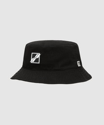 WE11DONE | BLACK SQUARE LOGOBUCKET HAT(ハット)