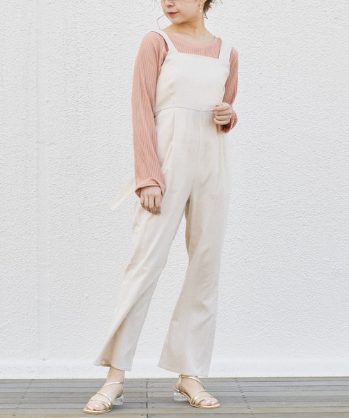 Chico(チコ)の「バックリボンサロペット(サロペット/オーバーオール・レディース・ネイビー/ブルー/ミント/ライトベージュ・SMALL/MEDIUM)」の5枚目の写真