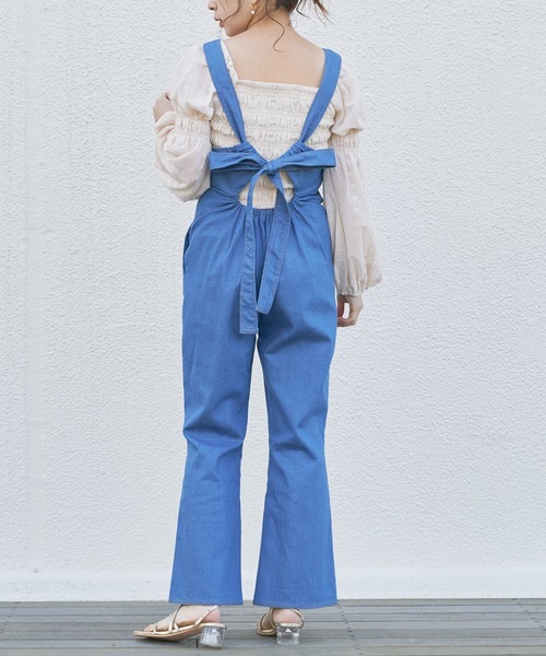 Chico(チコ)の「バックリボンサロペット(サロペット/オーバーオール・レディース・ネイビー/ブルー/ミント/ライトベージュ・SMALL/MEDIUM)」の9枚目の写真