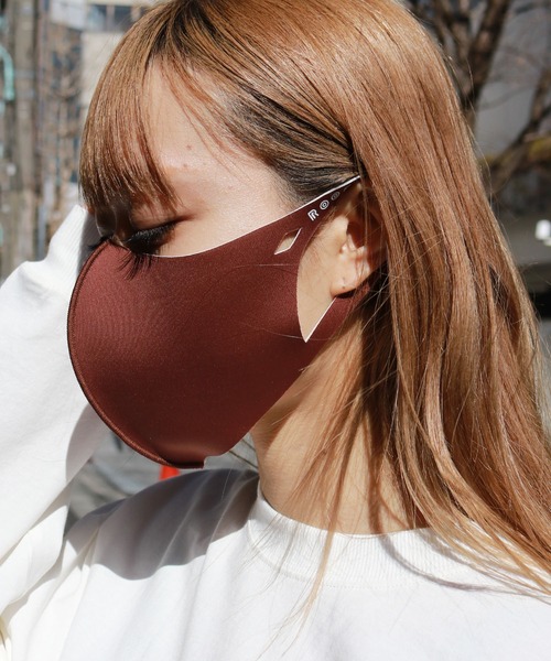 ROOPTOKYO（ループトウキョウ）の「スカジャン柄 ワンポイントロゴ 3D立体マスク（マスク・メンズ・オリーブ/ブラック/ブラウン/ネイビー・ONE SIZE）」の3枚目の写真