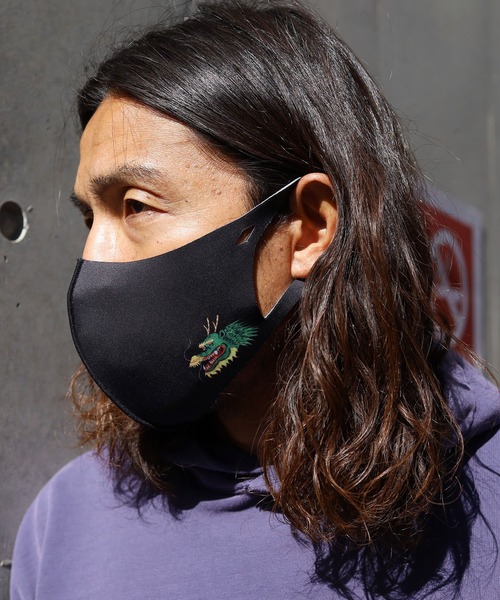 ROOPTOKYO（ループトウキョウ）の「スカジャン柄 ワンポイントロゴ 3D立体マスク（マスク・メンズ・オリーブ/ブラック/ブラウン/ネイビー・ONE SIZE）」の15枚目の写真