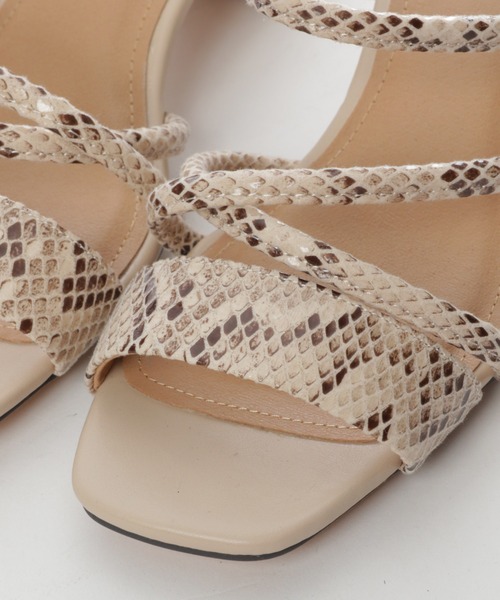 niko and...（ニコアンド）の「オリジナルナローミュールサンダル（サンダル・レディース・イエロー/ライトベージュ/ブラック・LARGE/MEDIUM）」の6枚目の写真