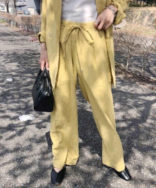 AZUL ENCANTO（アズールエンカント）の「イージーパンツ（その他パンツ・レディース・ネイビー/ベージュ/イエロー・FREE）」の3枚目の写真