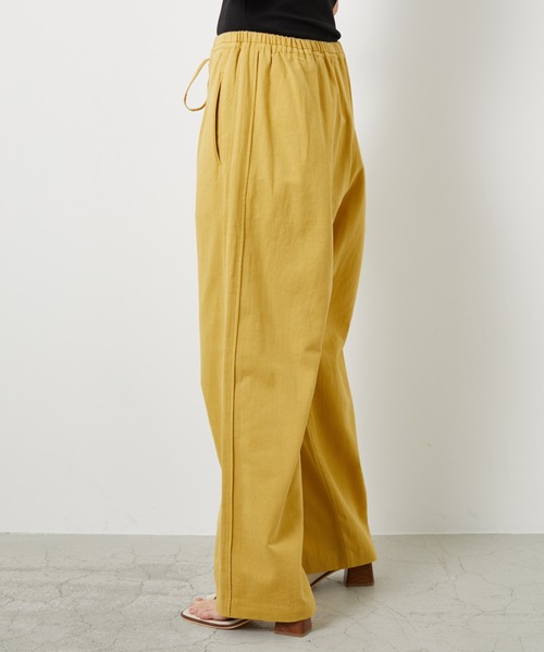 AZUL ENCANTO（アズールエンカント）の「イージーパンツ（その他パンツ・レディース・ネイビー/ベージュ/イエロー・FREE）」の12枚目の写真