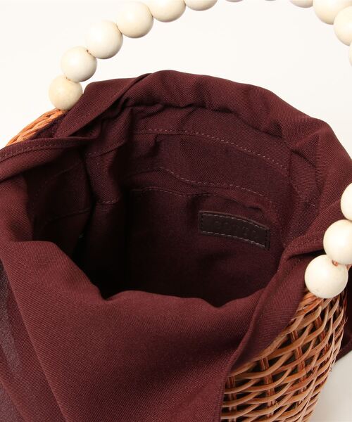 Te chichi（テチチ）の「COTTOラタン×ボールウッドハンドル丸カゴBAG（かごバッグ・レディース・キャメル・ﾌﾘ-）」の3枚目の写真