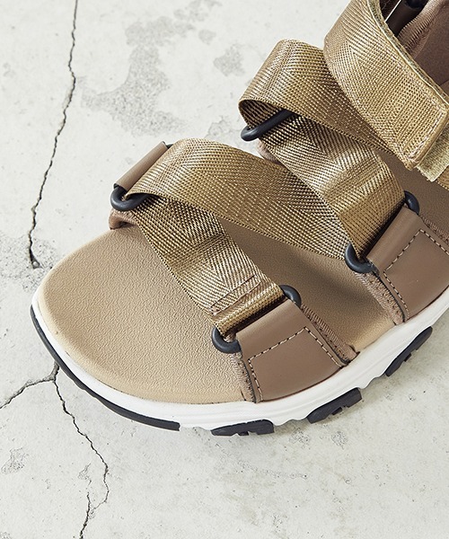 COMME CA ISM（コムサイズム）の「テープ　サンダル（サンダル・レディース・ブラック/ベージュ・23.5cm/24.5cm）」の9枚目の写真